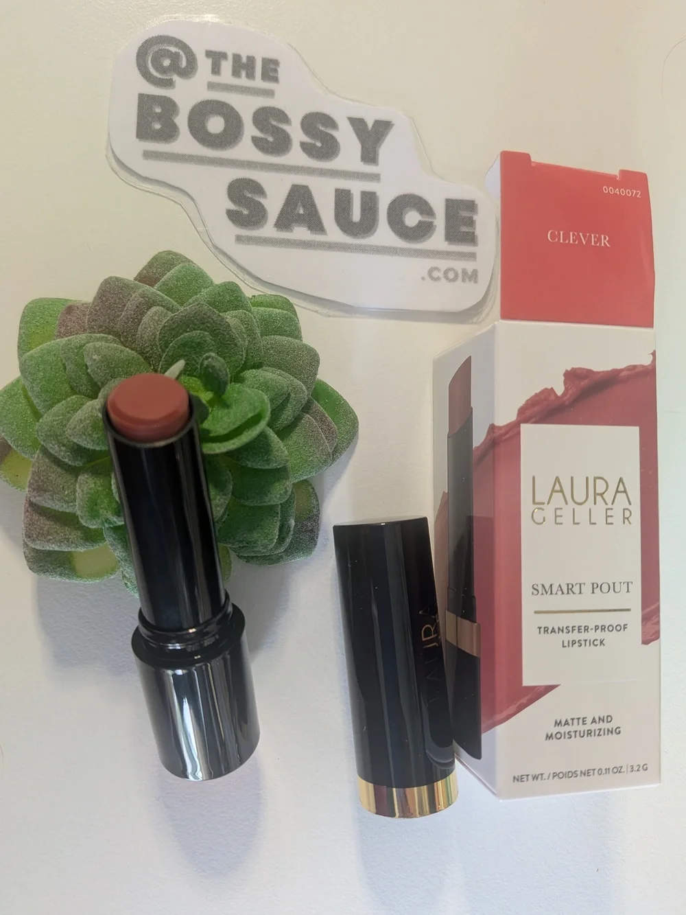🌸 Laura Geller Smart Pout Transfer-Proof Lipstick in Shade Clever NWT